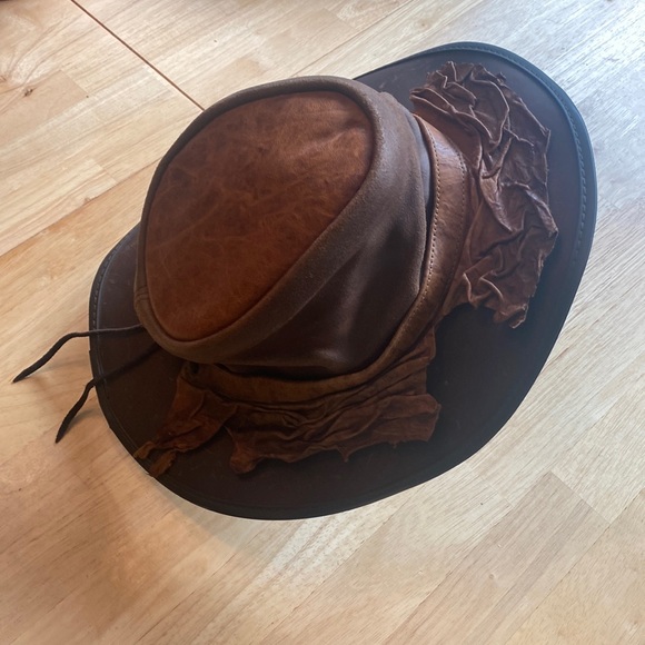 Leather walkabout hat - Picture 3 of 14